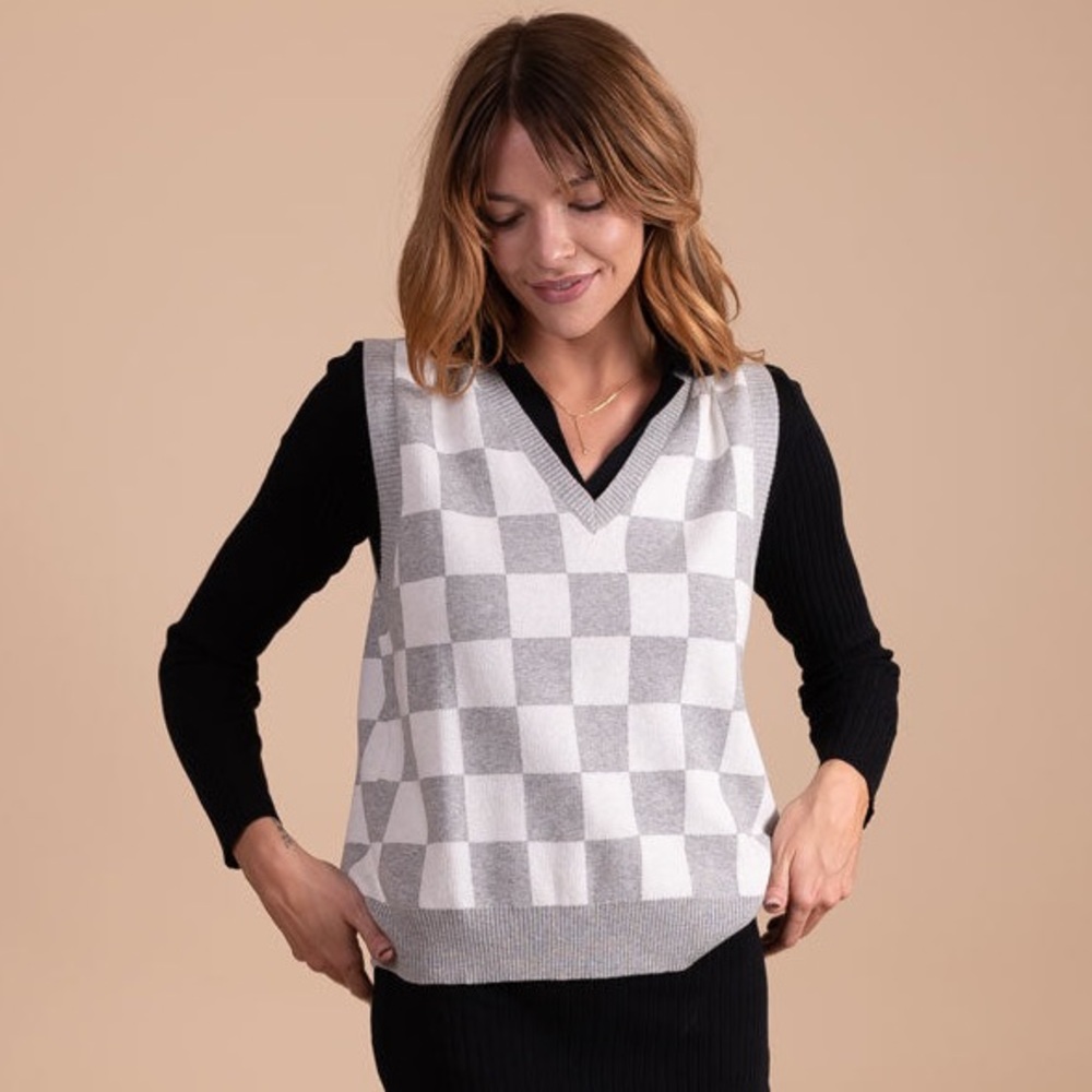 Le Lis Checkered Sweater Vest - Light Gray - Medium